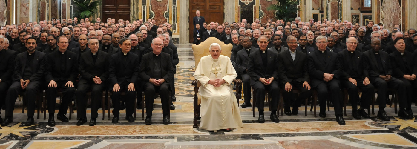 Carta del Padre General tras el fallecimiento del Papa Emérito