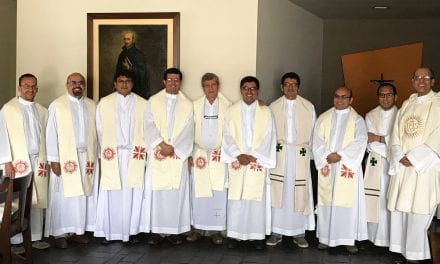 Reunión de neo sacerdotes