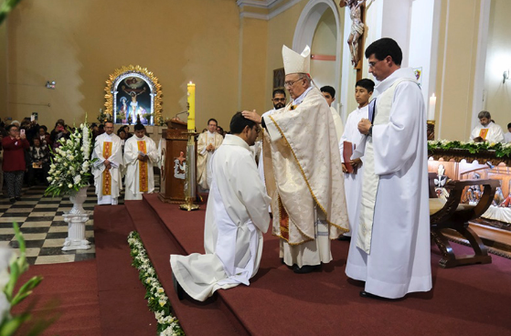 Ordenación Sacerdotal y Primera Misa de Pedro Velazco, SJ