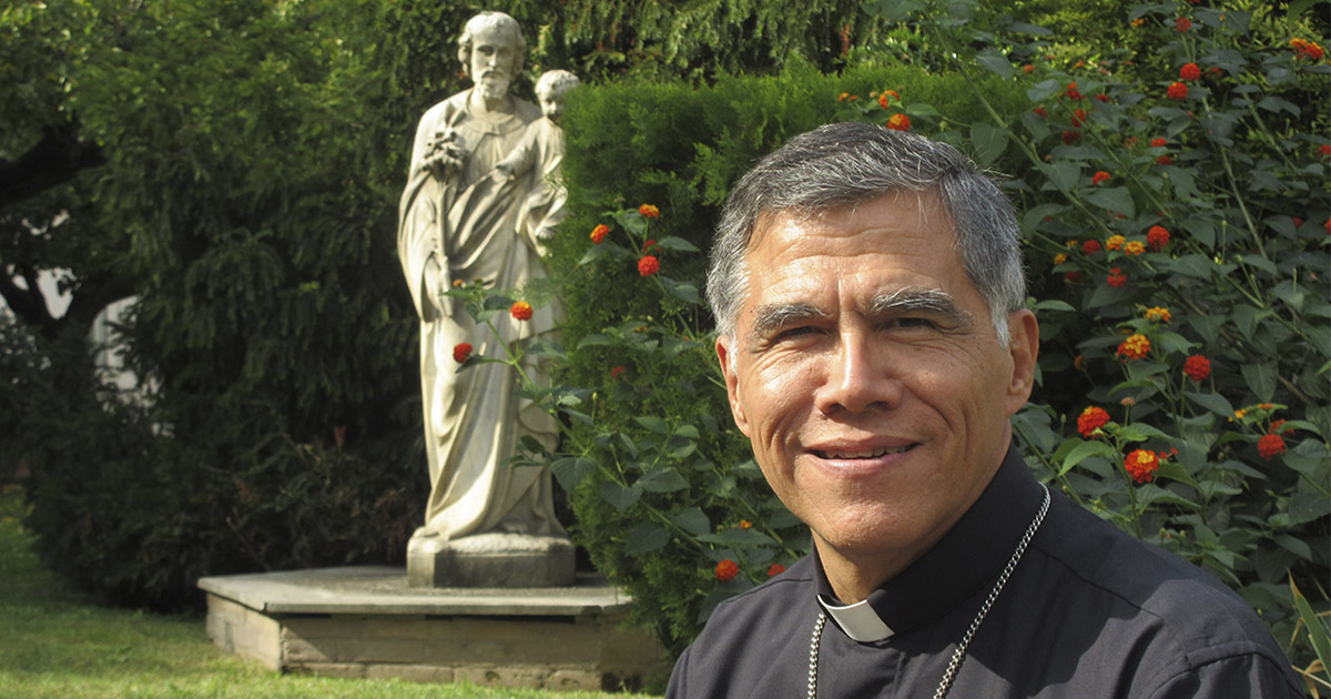 Apertura y libertad de expresión: el testimonio de Mons. Alfredo Vizcarra SJ después de una semana de Sínodo