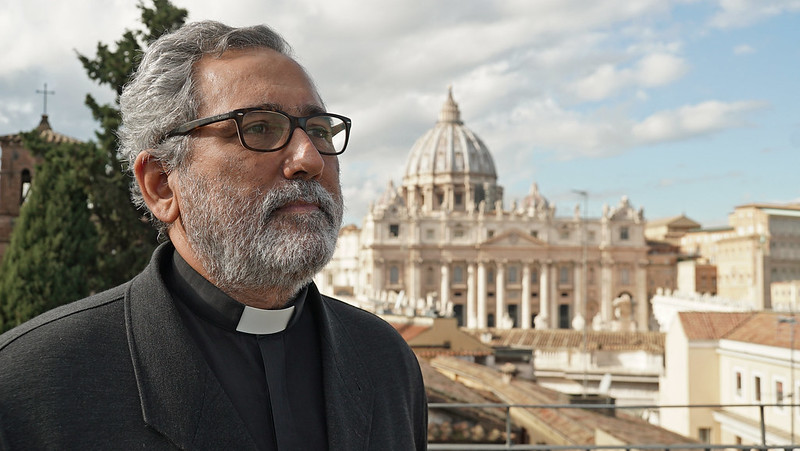 Jesuita español es el nuevo responsable de la economía del Vaticano