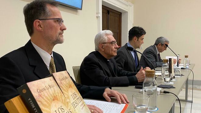 Nuevo libro: «Los Jesuitas: Del Vaticano II al Papa Francisco»