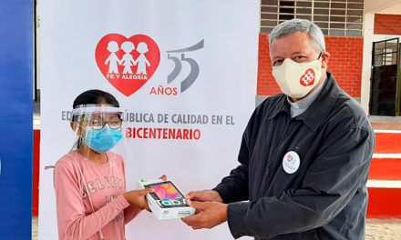 Con Fe y Alegría llevemos tablets a miles de niños y niñas del Perú