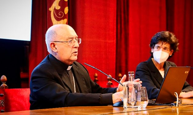 El Cardenal Barreto disertó sobre la actualidad de San Ignacio en la Iglesia