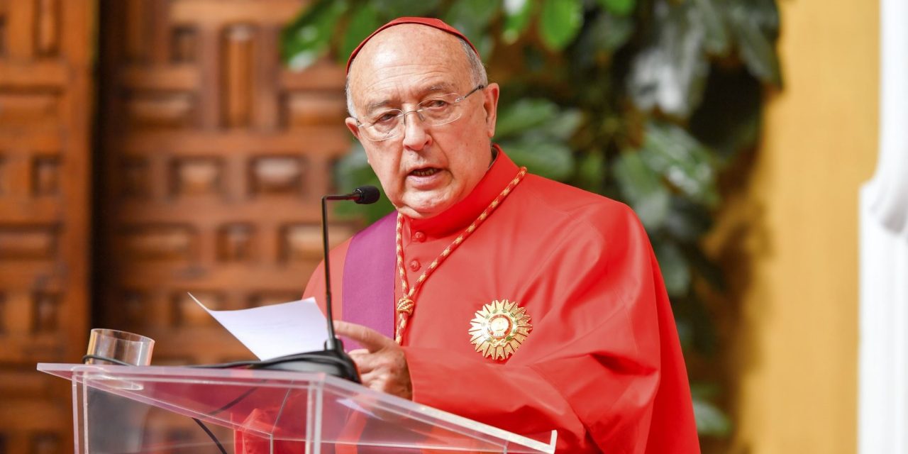 Cardenal Pedro Barreto es condecorado con la Orden “El Sol del Perú”