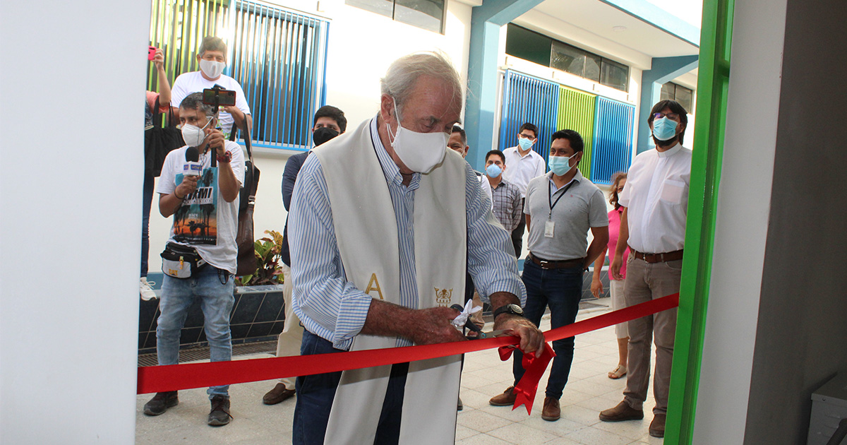 Plataforma Jesuita de Piura inauguró planta de oxígeno solidaria