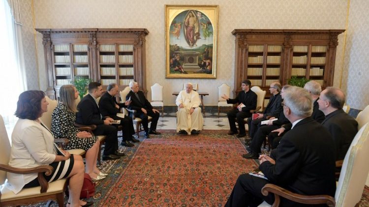 Directores de revistas jesuitas de Europa se reúnen con el Papa Francisco