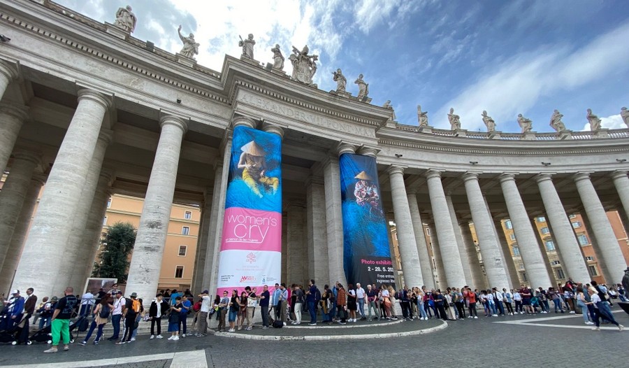 “Women’s Cry”, exposición fotográfica en el Vaticano