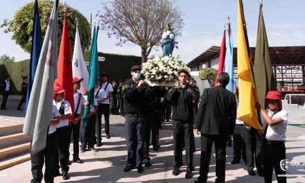 Día de la Virgen en el Colegio San José de Arequipa