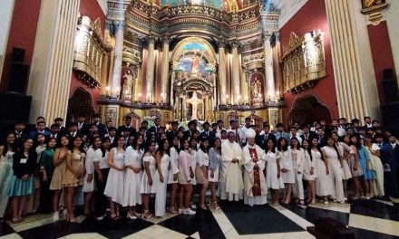 Confirmaciones en la Parroquia San Pedro