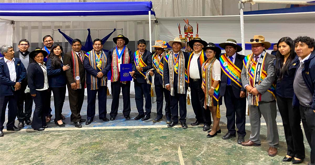 Compañía de Jesús y CCAIJO reciben reconocimiento en el bicentenario de Quispicanchi  