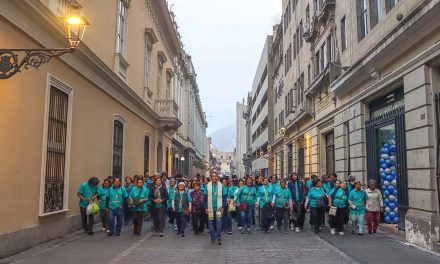 Comunidad de la Parroquia Virgen de Nazaret realizó peregrinación a San Pedro 