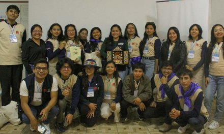 Jóvenes voluntarios del Centro Loyola Ayacucho realizaron pasantía en Lima