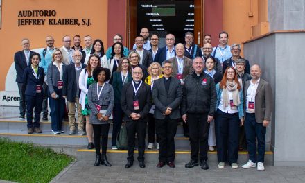 Simposio Internacional sobre Estudios Jesuitas se desarrolló el Lima