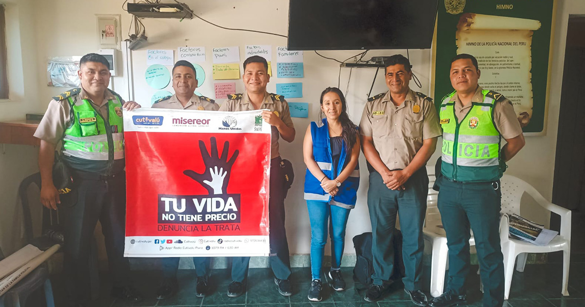 Cutivalú capacita a policías en factores de riesgo del delito de trata de personas