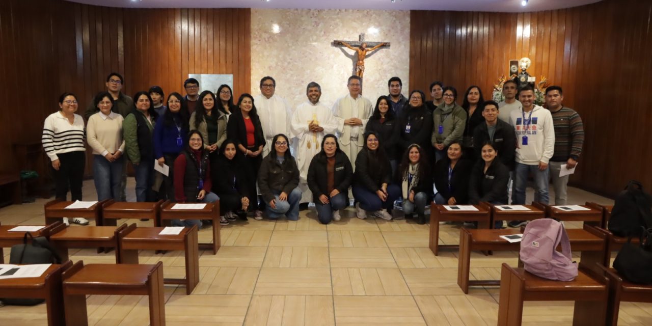 P. Provincial visitó la oficina nacional de Encuentros SJM  