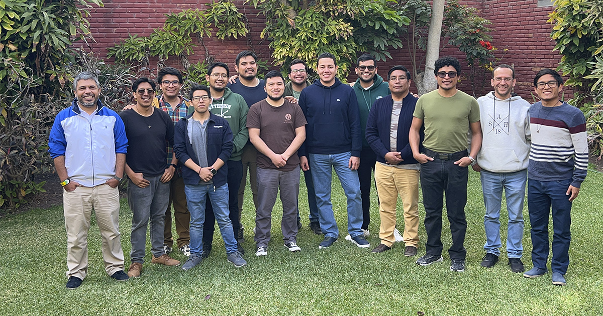 Provincial se reunió con estudiantes jesuitas