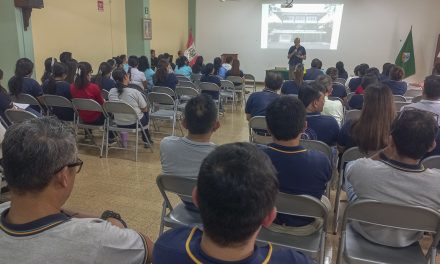 Colaboradores del Colegio San Ignacio de Loyola de Piura participaron de taller sobre salud emocional 