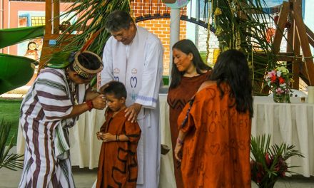 Centro Loyola Ayacucho celebra sacramentos en comunidad nativa 