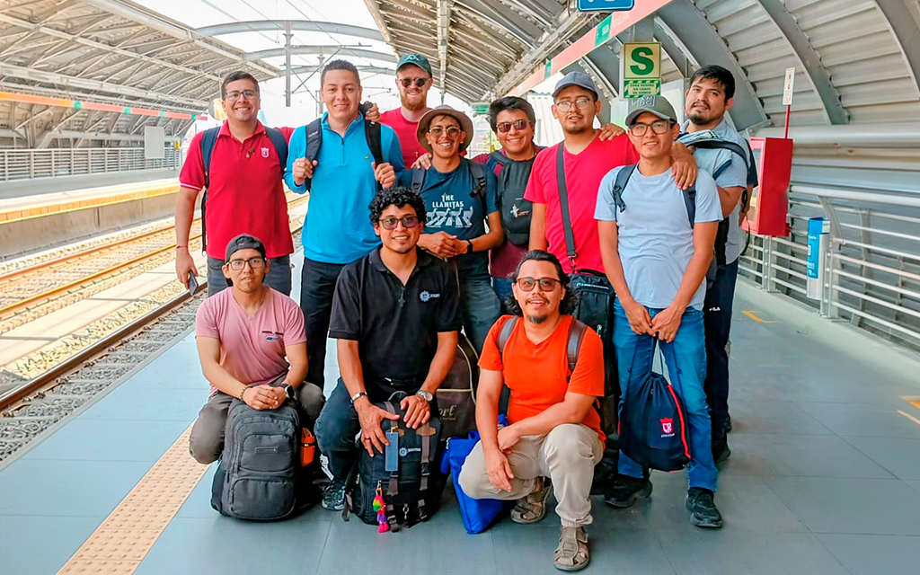 Aproximación entre comunidades formativas: Provincias de Perú y Brasil