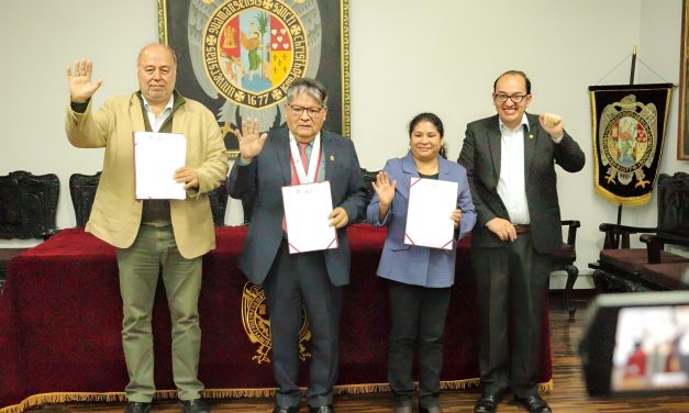 Centro Loyola Ayacucho firma acuerdo interinstitucional para impulsar la investigación  