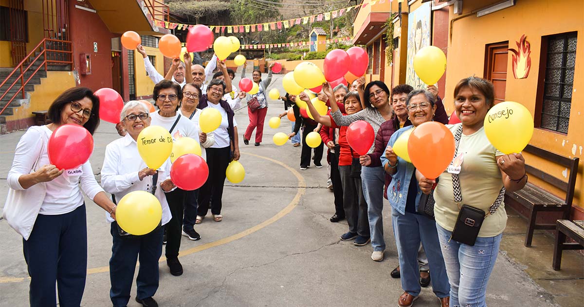 Parroquia Virgen de Nazaret realizó Vigilia de Pentecostés