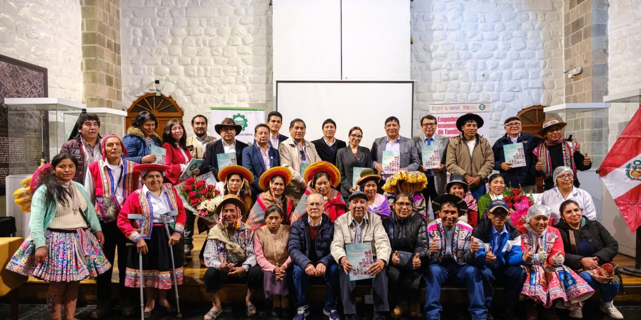 CCAIJO presentó libro “Emprendimiento Femenino en la provincia de Quispicanchi”