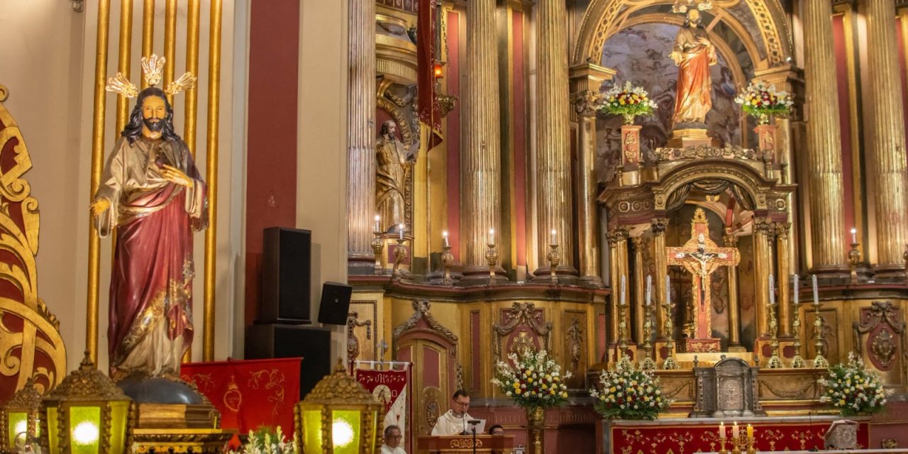 Parroquia San Pedro celebró al Sagrado Corazón de Jesús