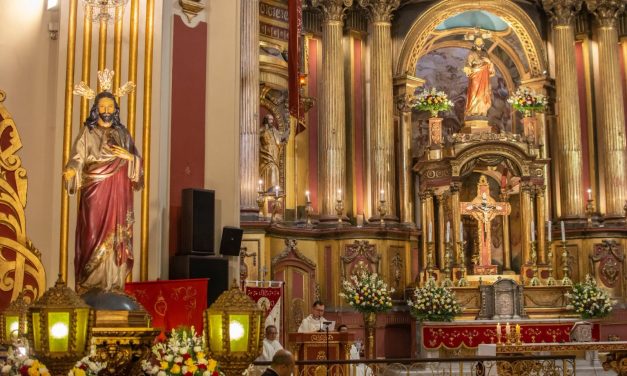 Parroquia San Pedro celebró al Sagrado Corazón de Jesús