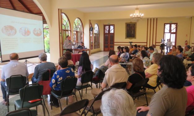 Parroquia de Fátima realizó charla sobre dignidad humana e inteligencia artificial